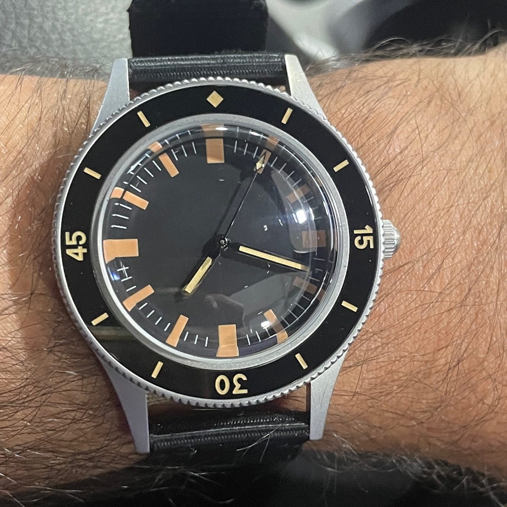 Classic Black and Silver Men's Watch